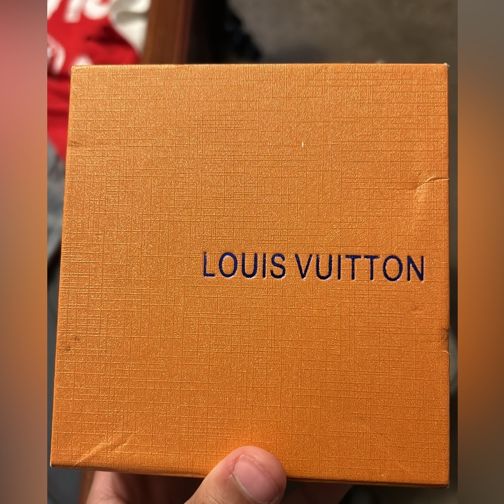 Lv Belt